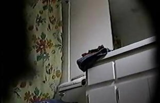 XXX Rubia videos de xxx familia tetona amateur se masturba y juega con su coño peludo