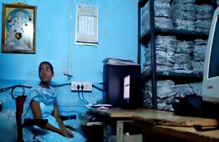 XXX HUNT4K. Puta pelirroja acepta dinero videos ponos de familia en efectivo para convertir a su novio.